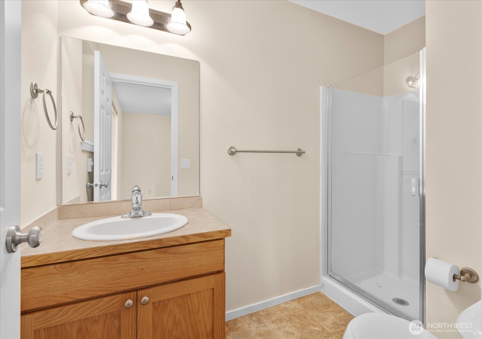 205 Avenue E B Property Photo 31