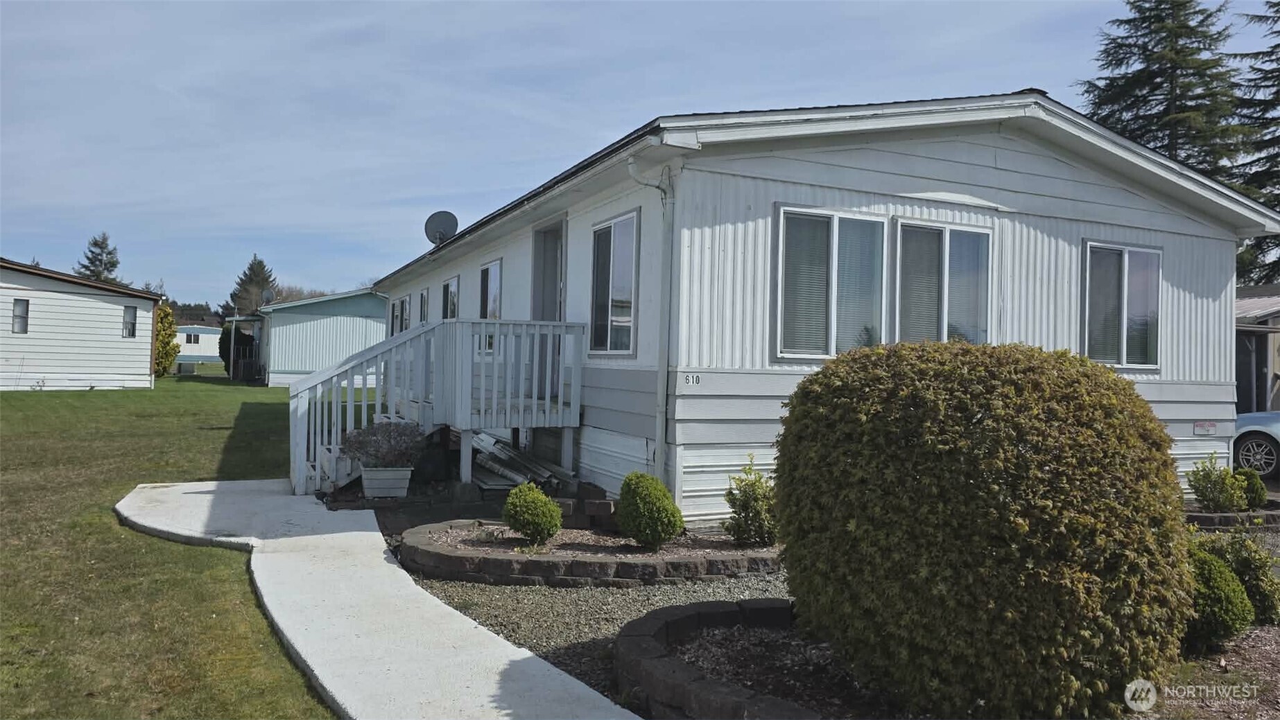 610 Leisure Circle Property Photo 2