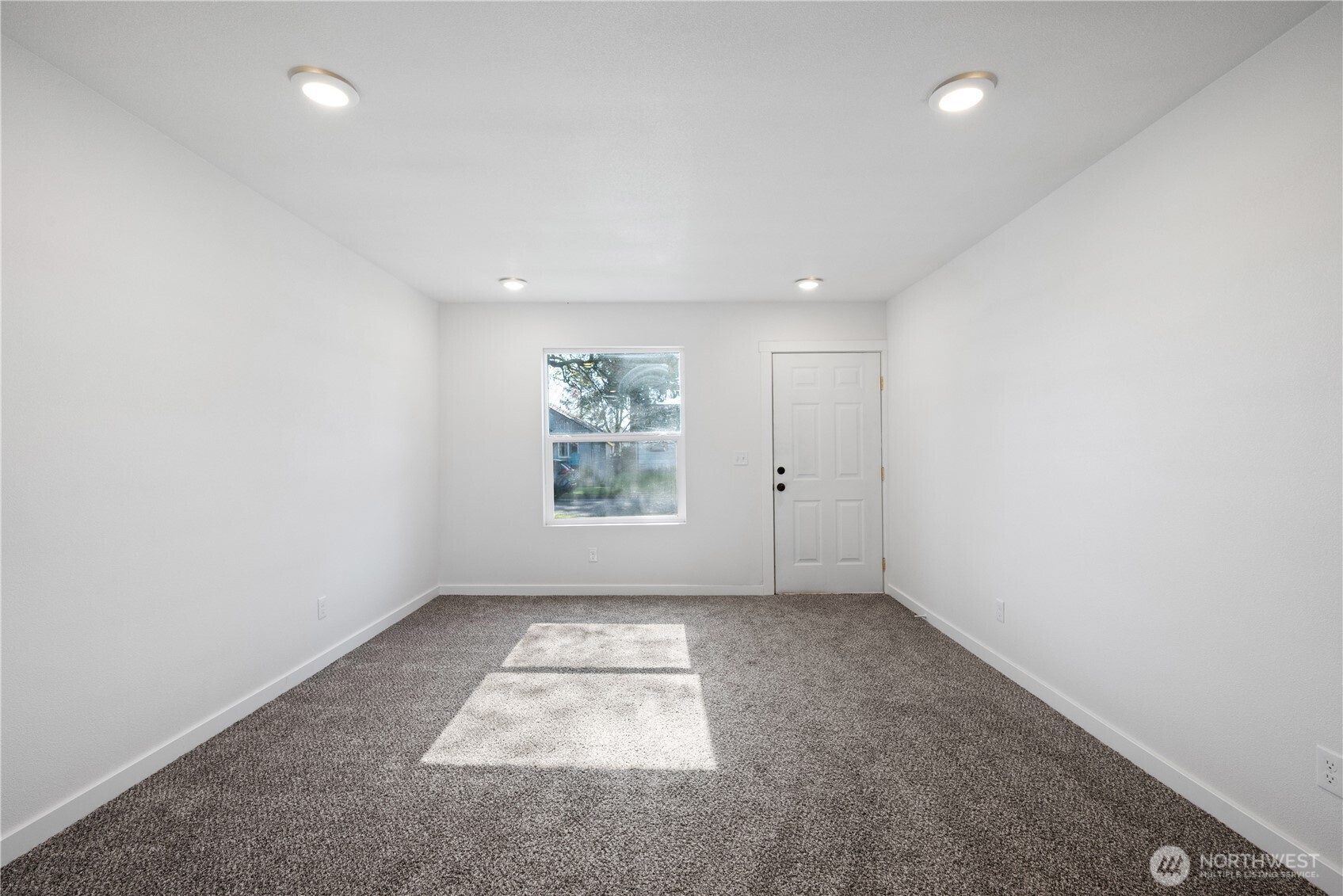 285 20th Avenue Property Photo 15