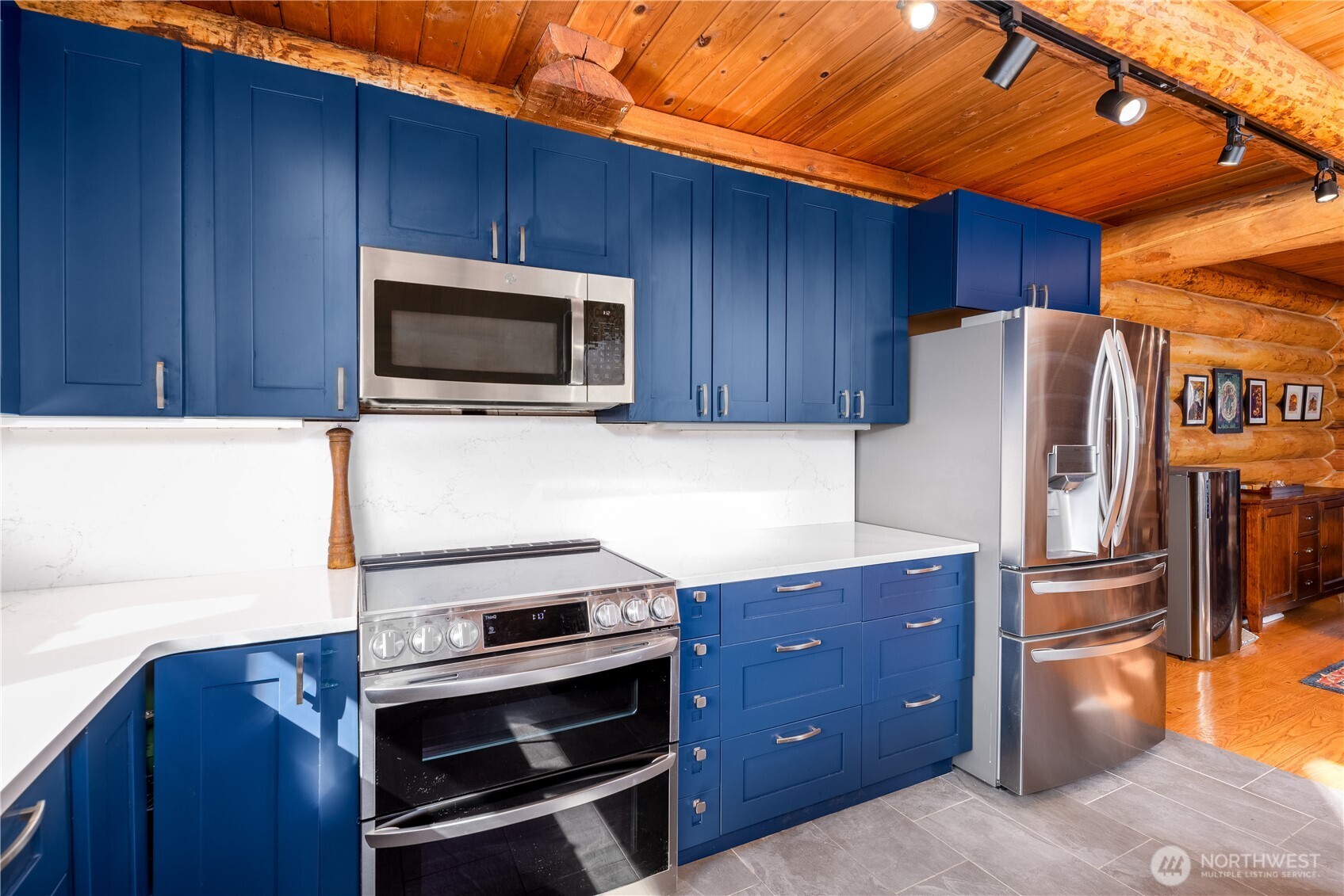 193 Snowberry Lane Property Photo 8