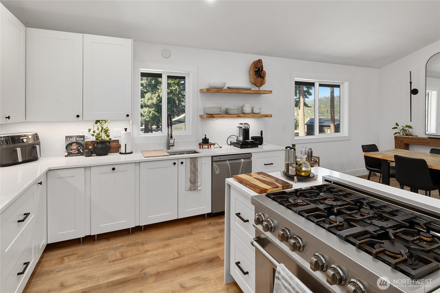 7883 Westside Road Property Photo 12