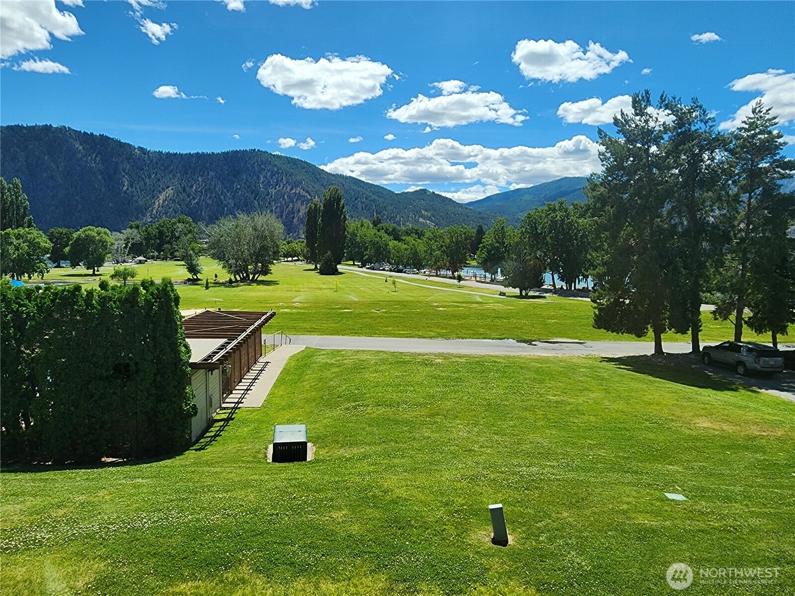 1 Lodge 606-o Property Photo 4