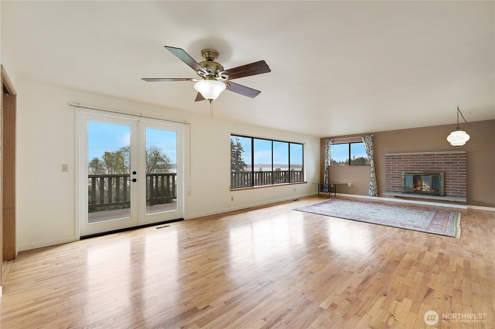 2601 2nd Avenue Property Photo 9