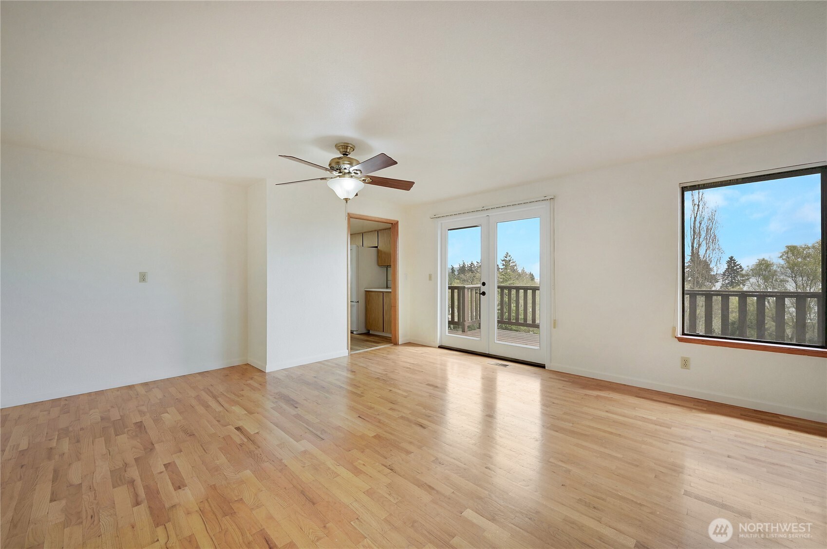 2601 2nd Avenue Property Photo 12
