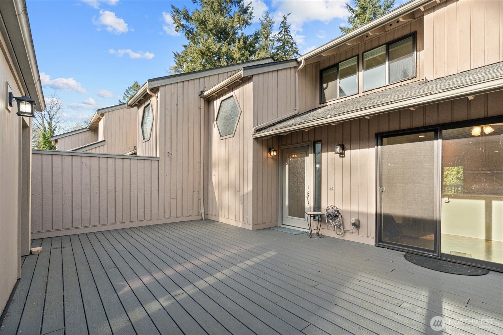 2944 Kennewick Place Property Photo 2