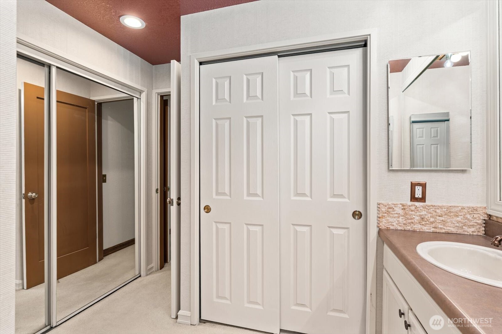 2944 Kennewick Place Property Photo 28