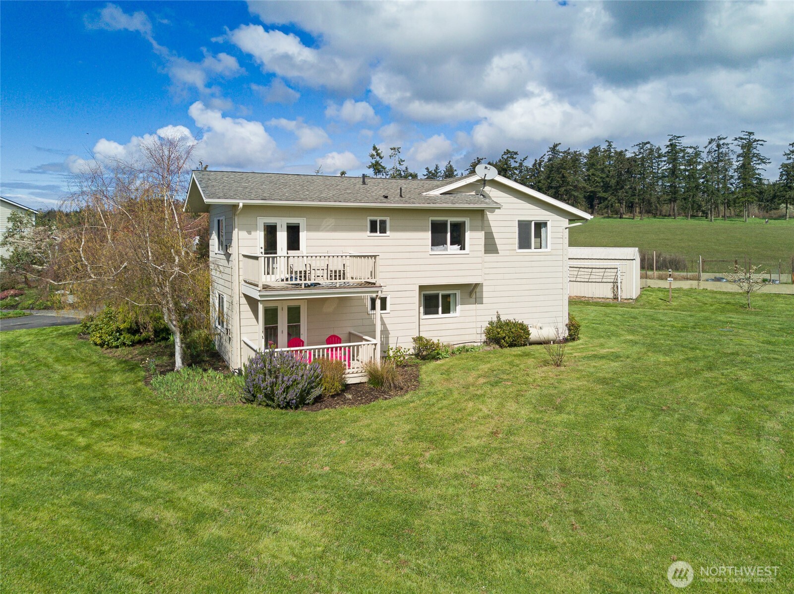 318 Trumpeter Way Property Photo 4