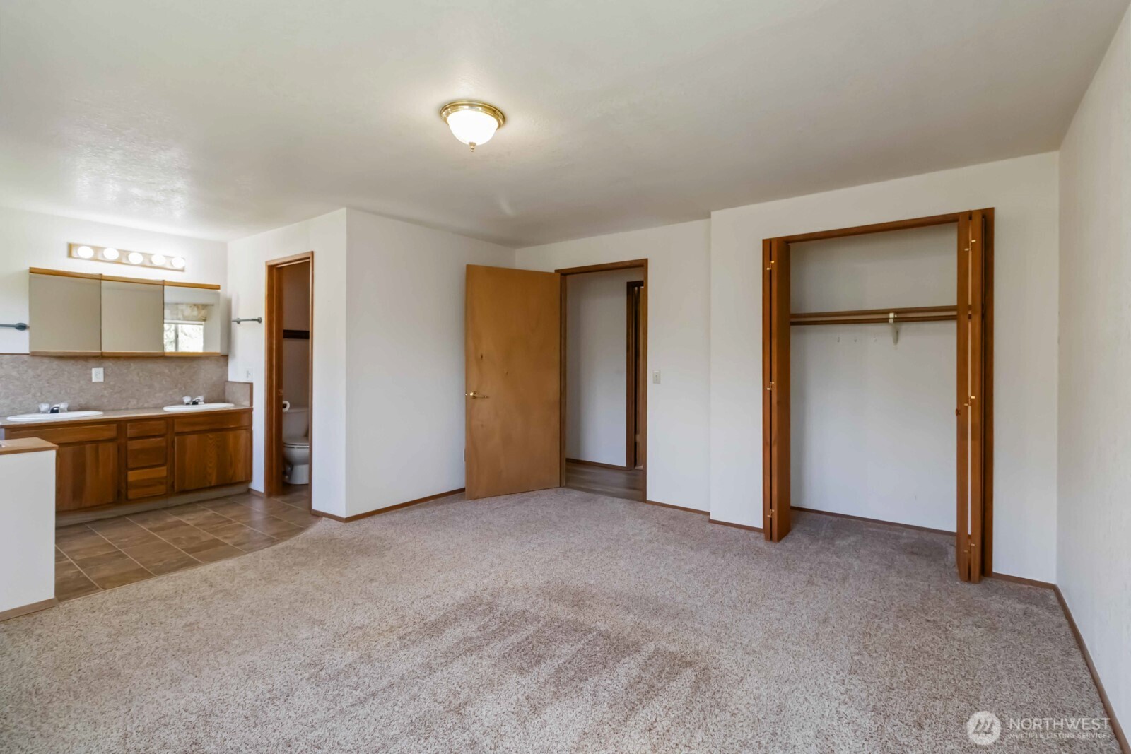207 Tillicum Drive Property Photo 31
