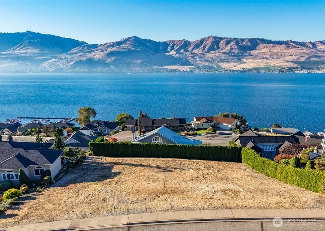109 Apple Avenue Property Photo 1