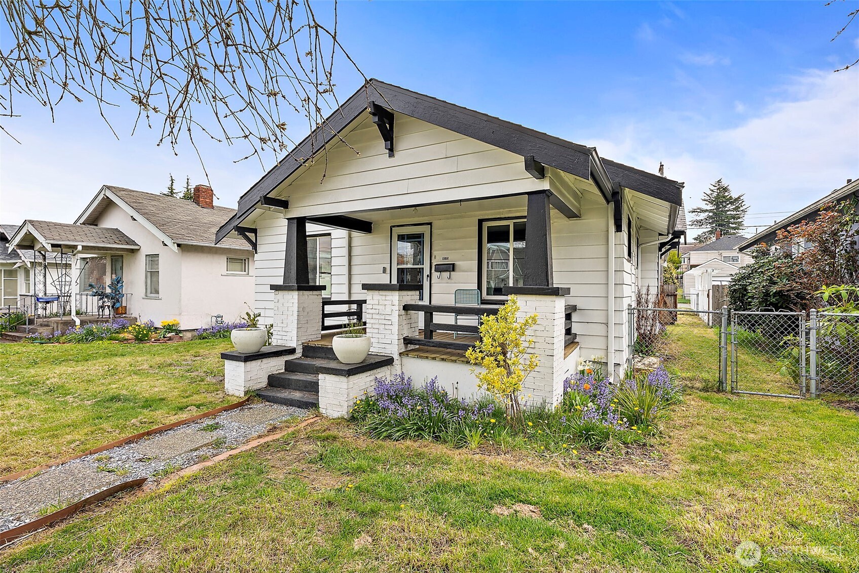 4515 Pacific Avenue Property Photo 1