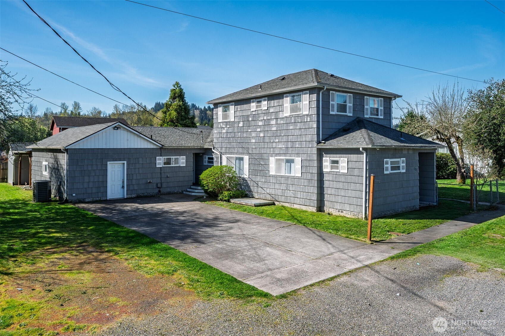 137 Aden Street Property Photo 3