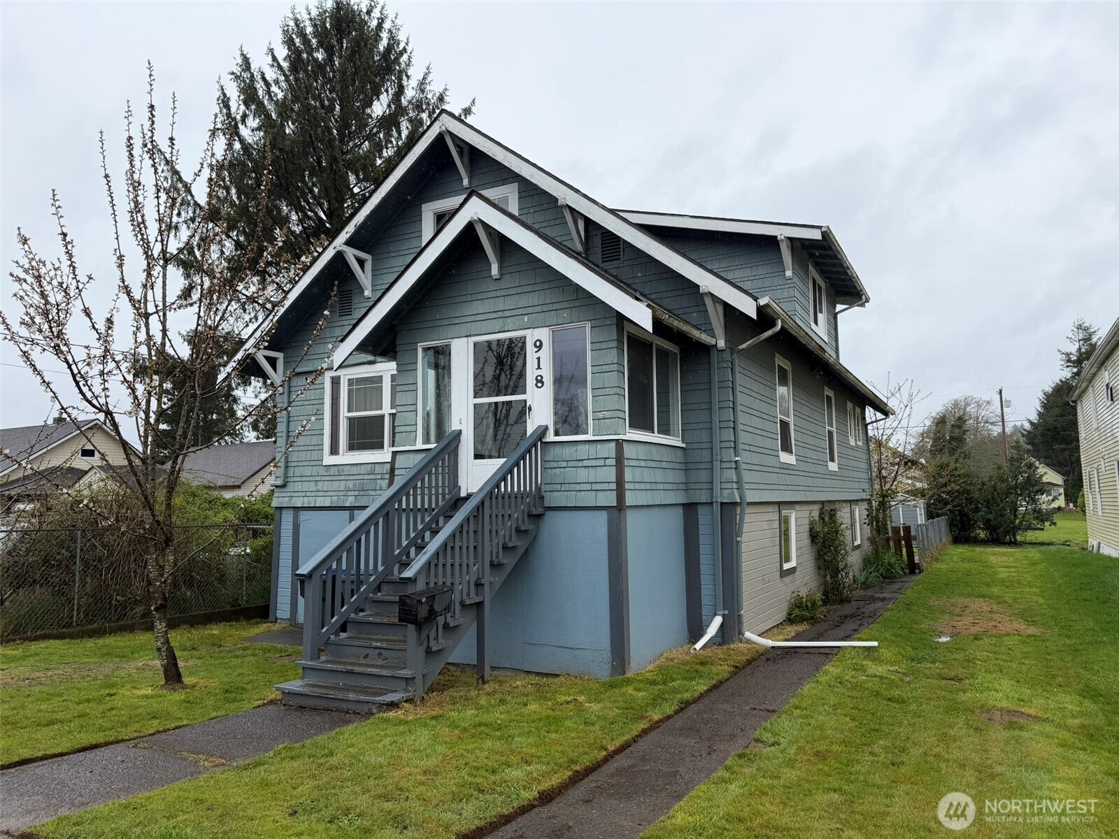918 W Cushing Street Property Photo 2