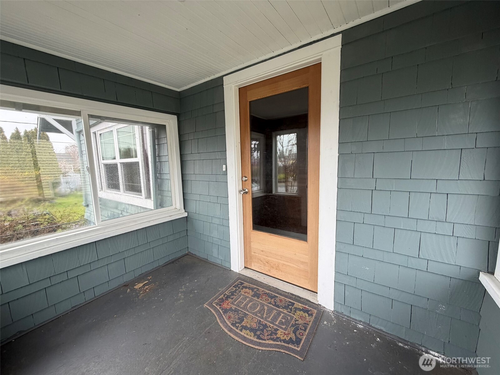 918 W Cushing Street Property Photo 4