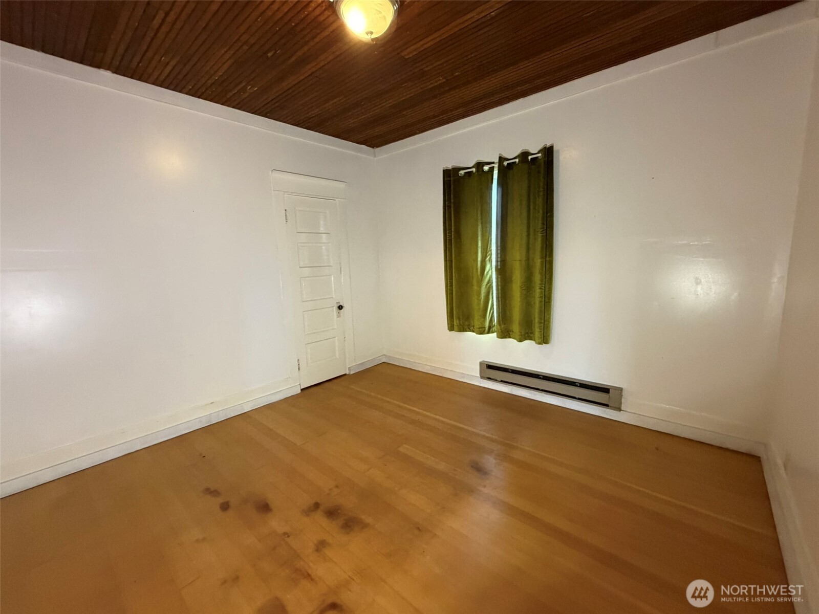 918 W Cushing Street Property Photo 12