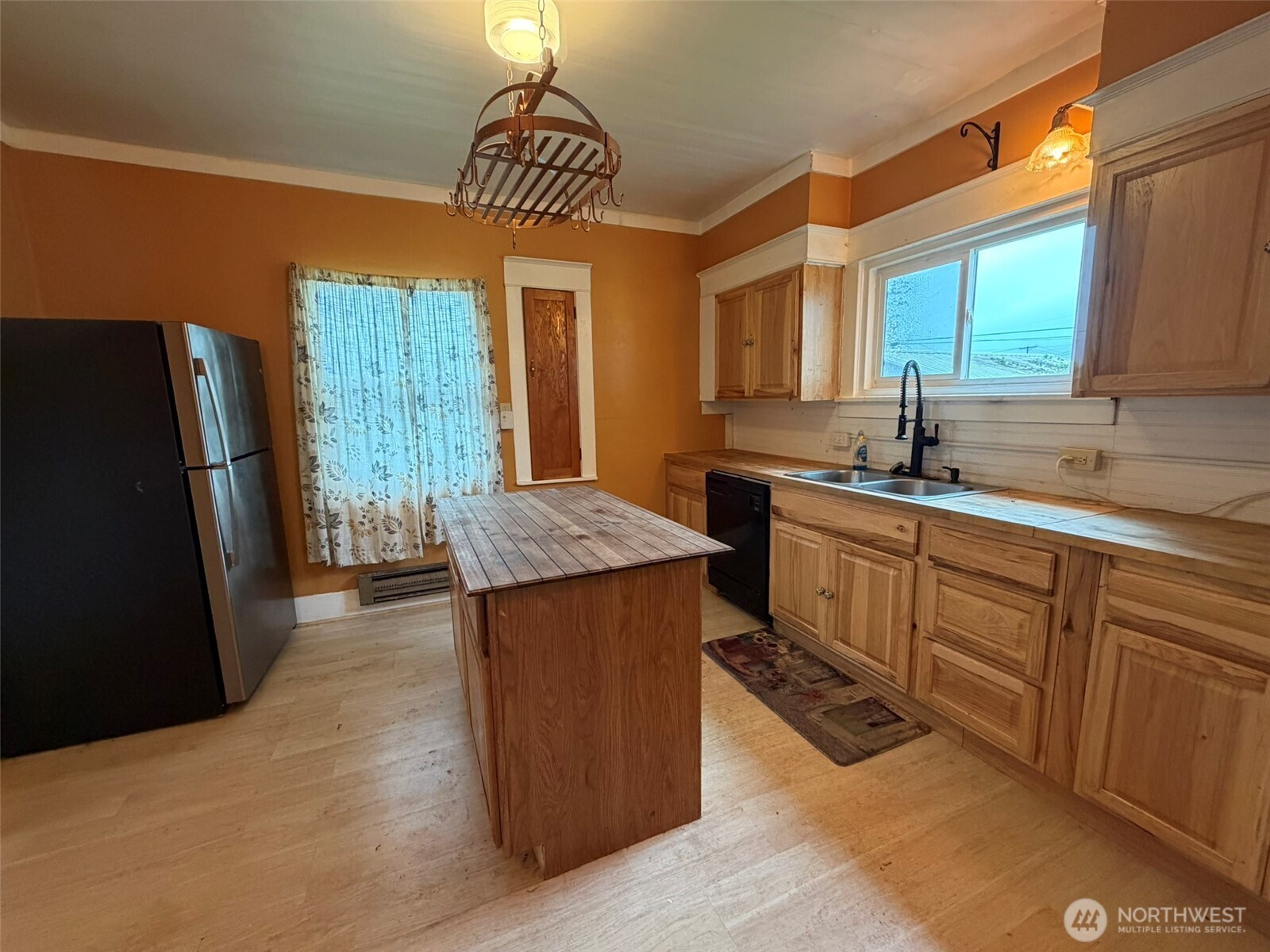 918 W Cushing Street Property Photo 20