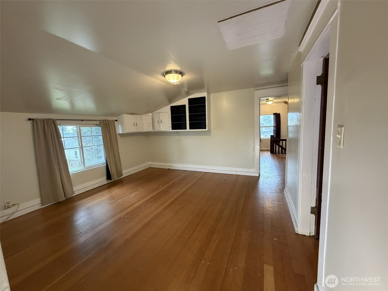 918 W Cushing Street Property Photo 29