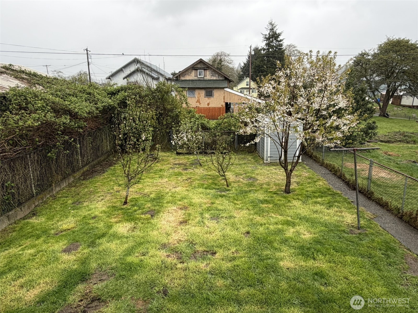 918 W Cushing Street Property Photo 37