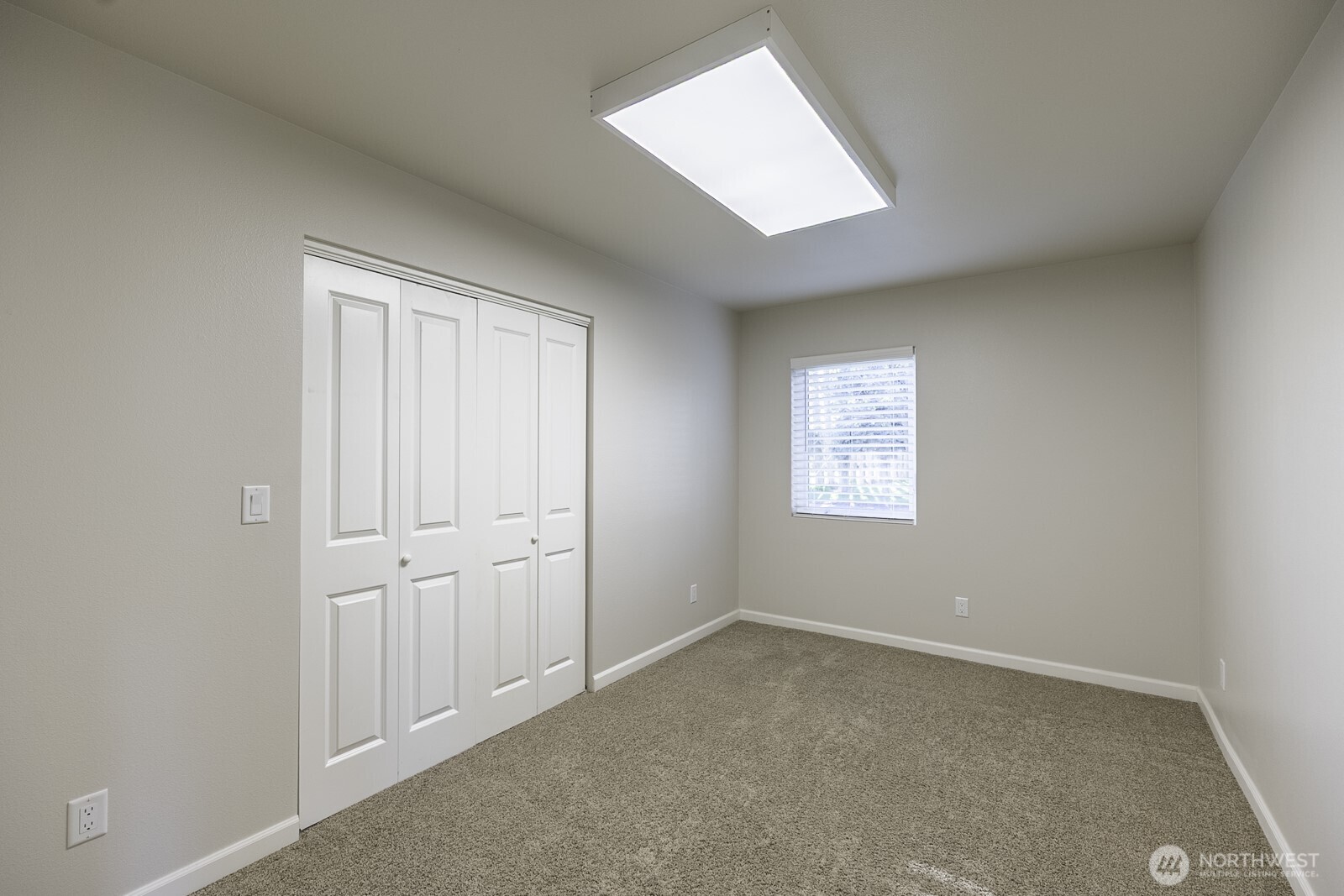 2143 Ne Valley Road Property Photo 18