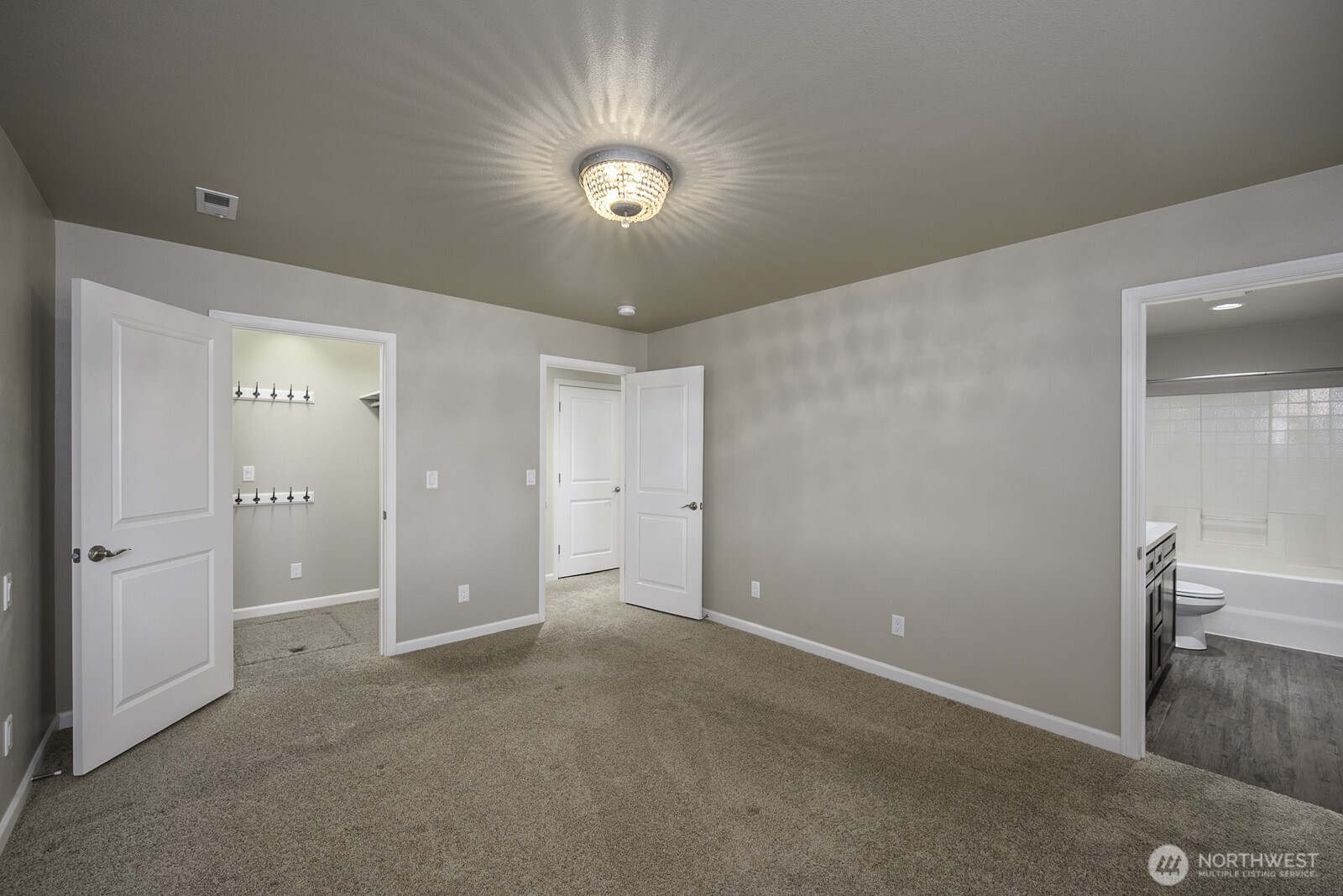 2143 Ne Valley Road Property Photo 27