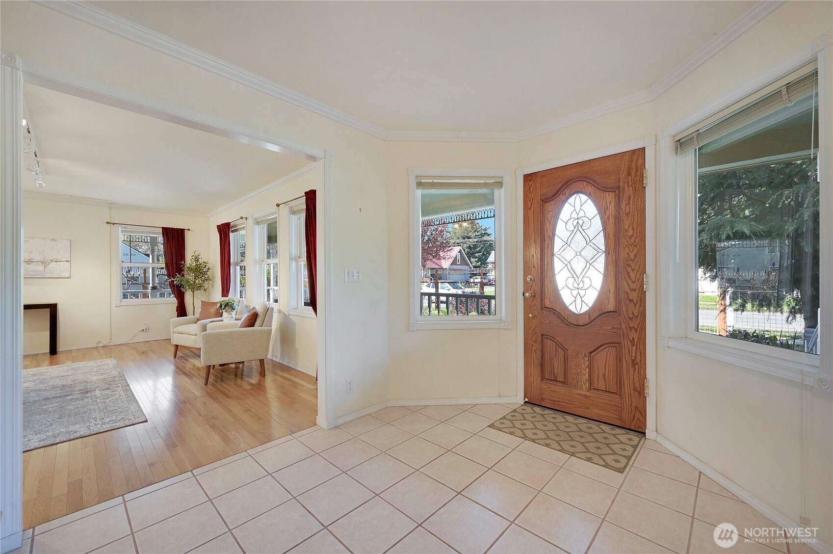 2212 Sheridan Street Property Photo 4