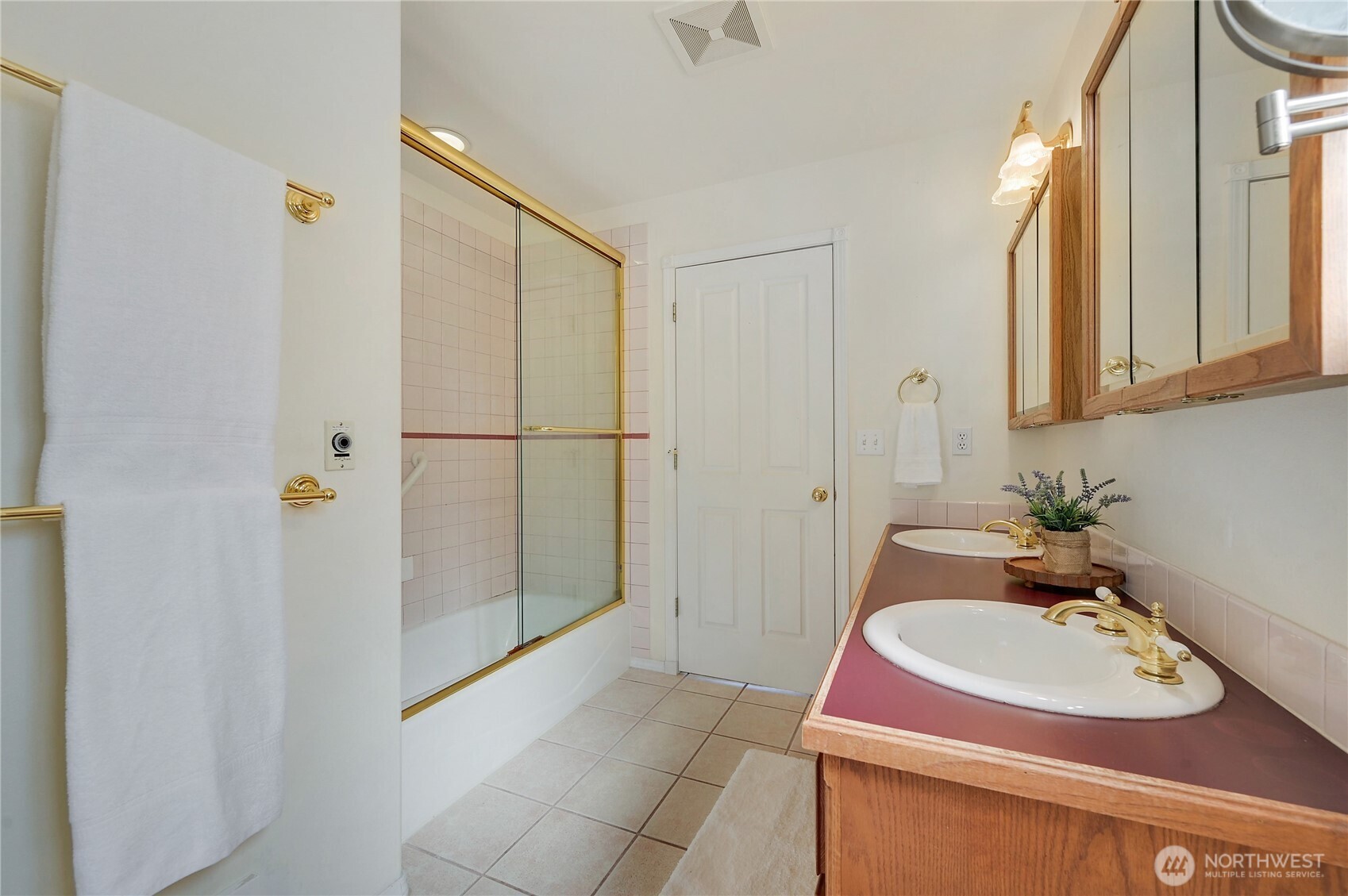 2212 Sheridan Street Property Photo 19
