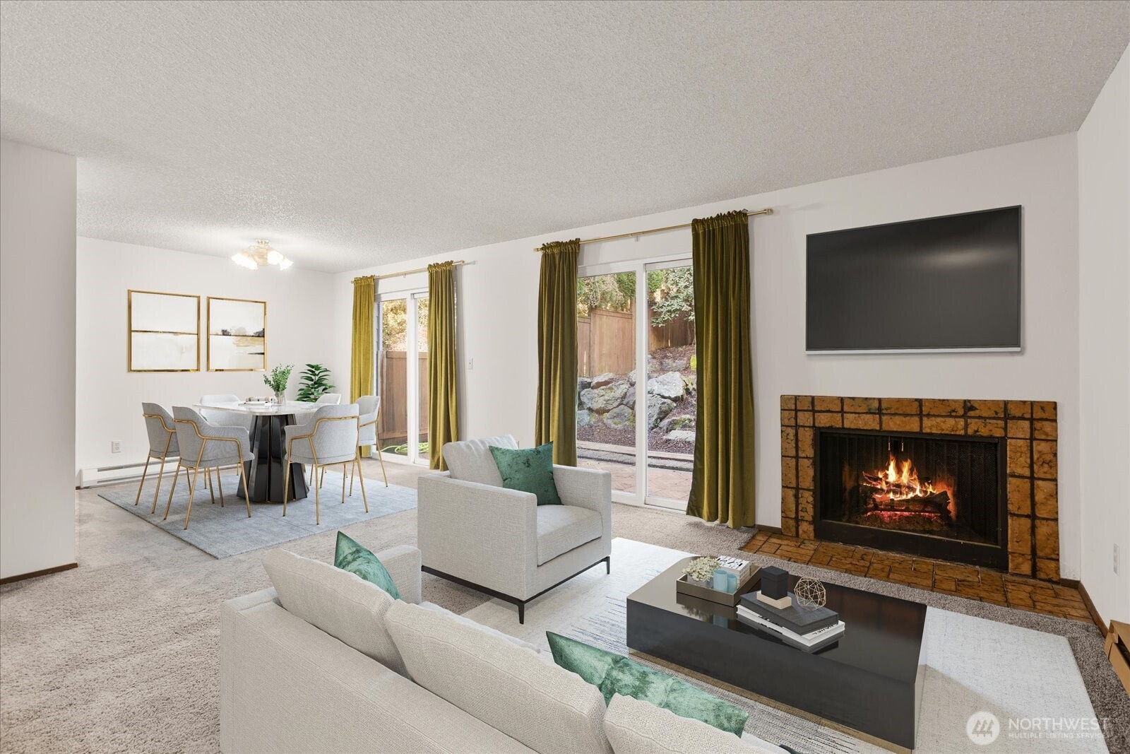 15914 3rd Place C Property Photo 3