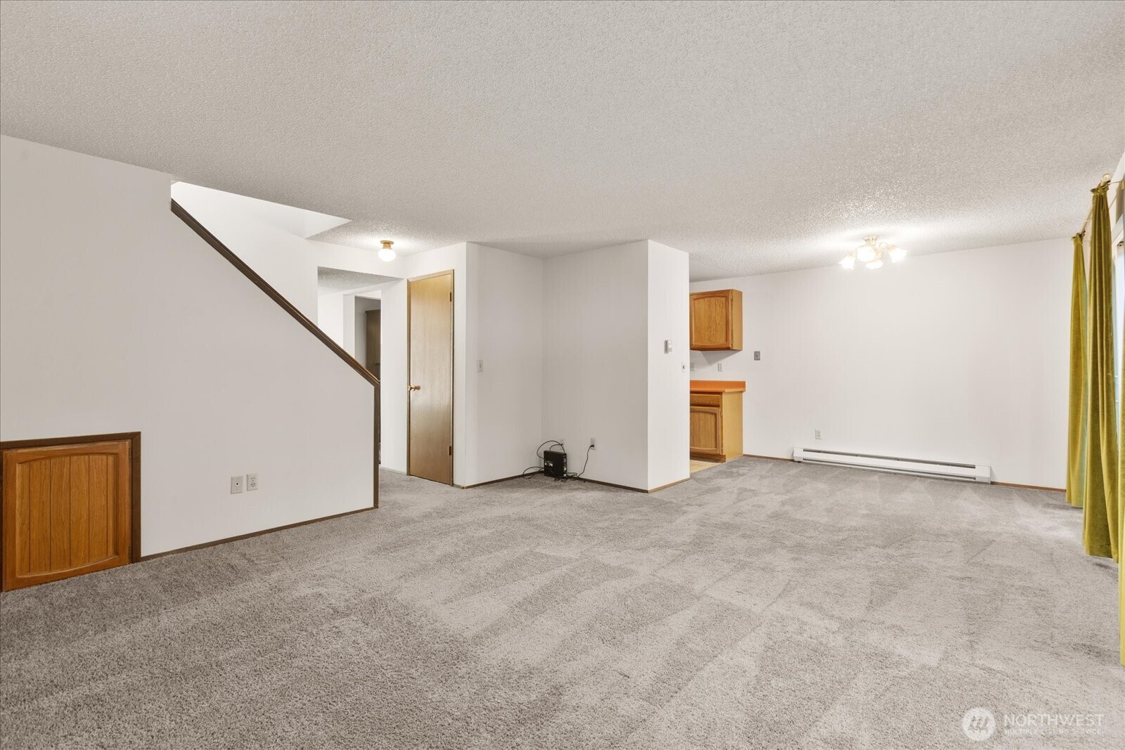 15914 3rd Place C Property Photo 8