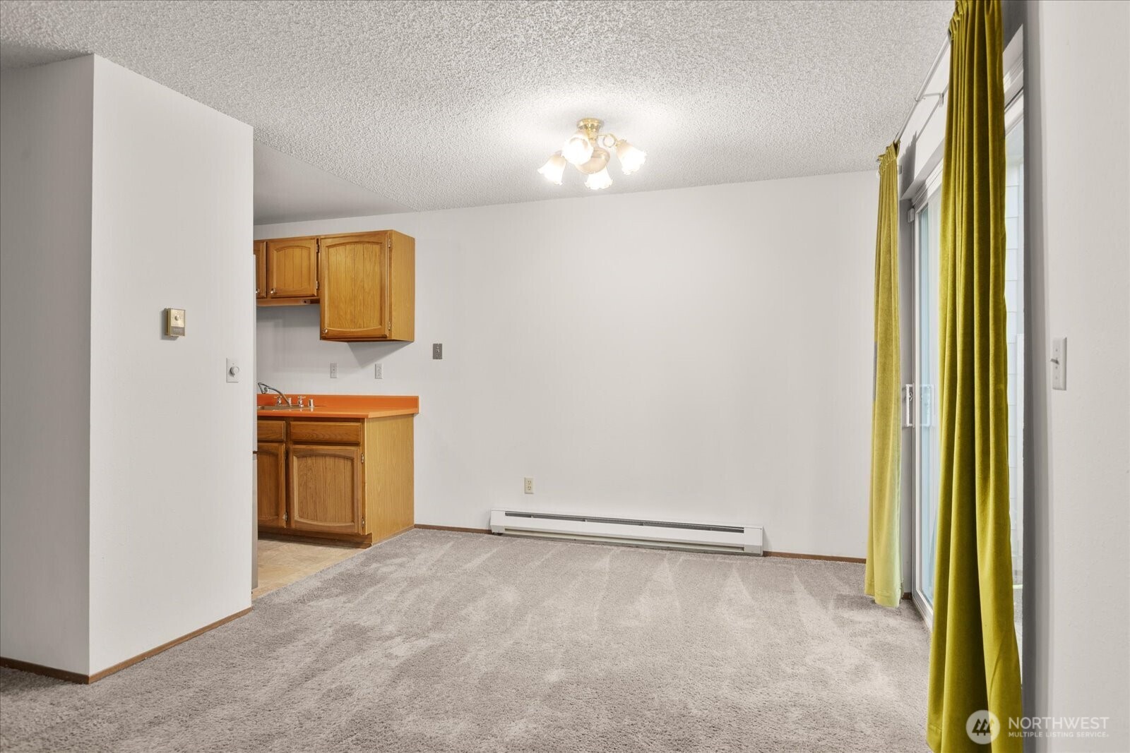 15914 3rd Place C Property Photo 9