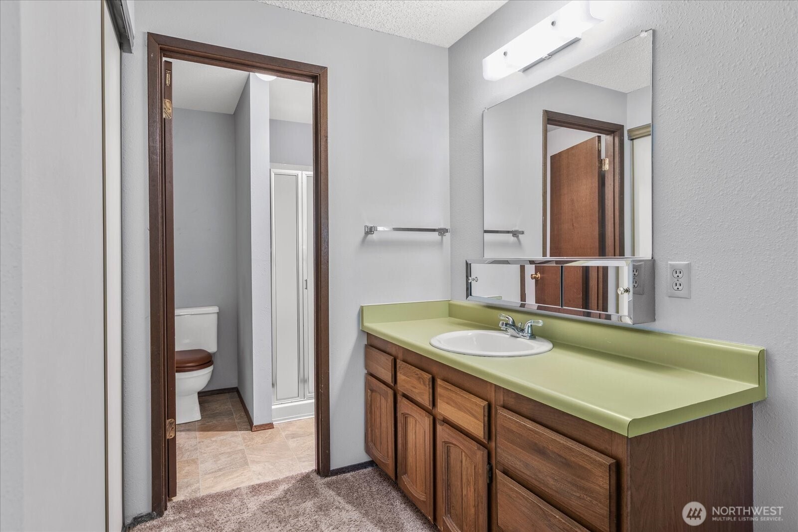 15914 3rd Place C Property Photo 17