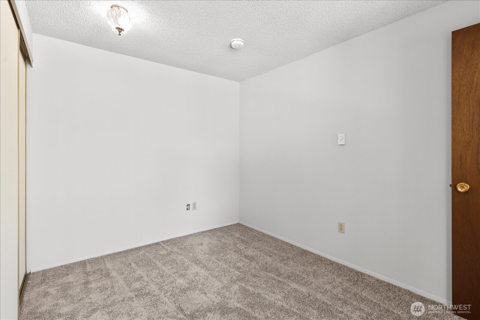 15914 3rd Place C Property Photo 21
