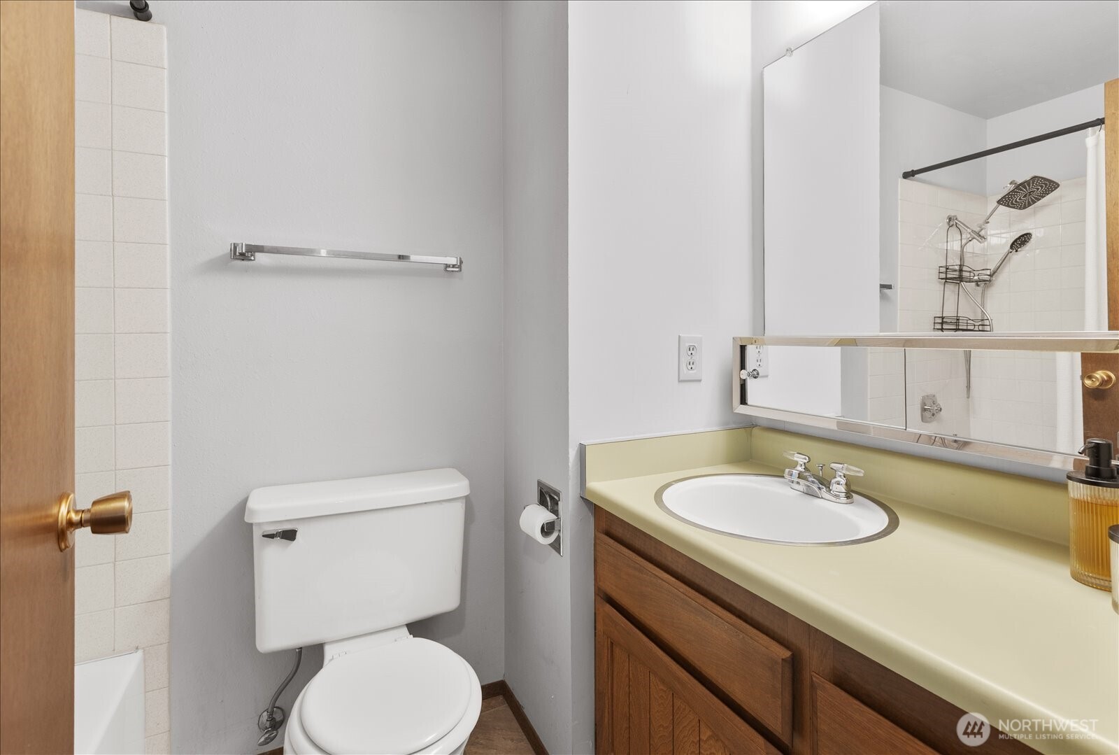 15914 3rd Place C Property Photo 22