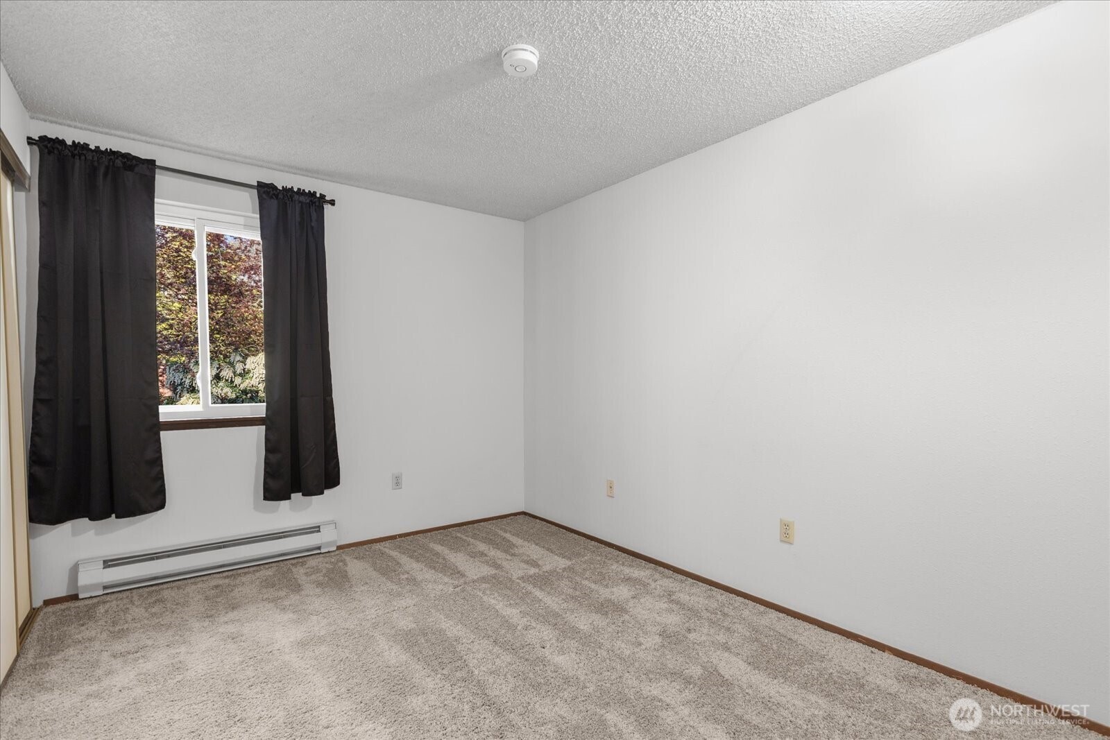 15914 3rd Place C Property Photo 25