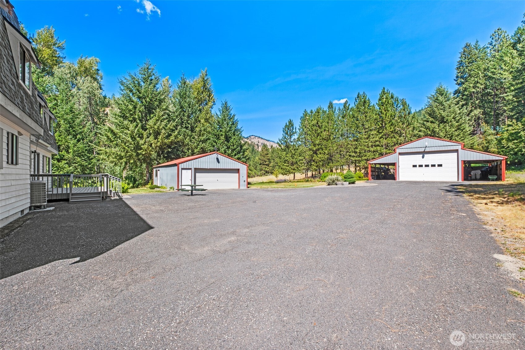 9585 Eagle Creek Property Photo 9