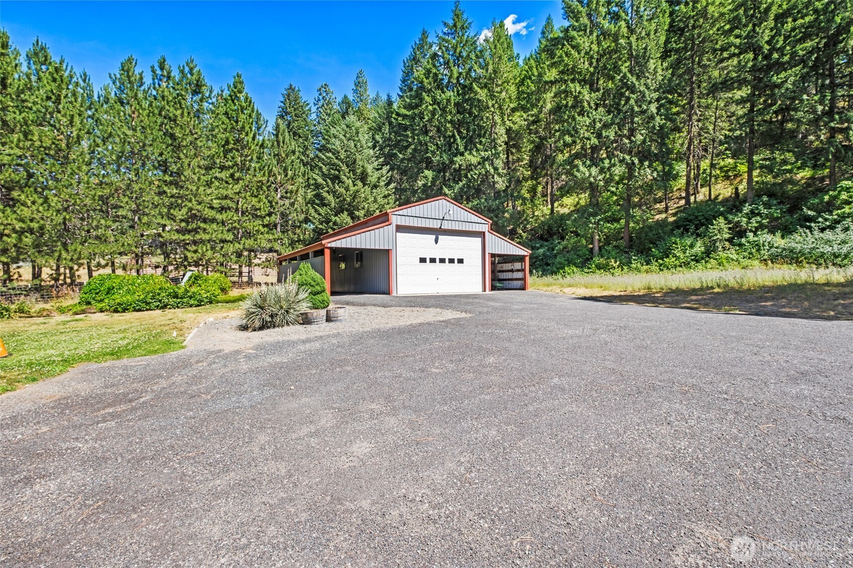 9585 Eagle Creek Property Photo 10