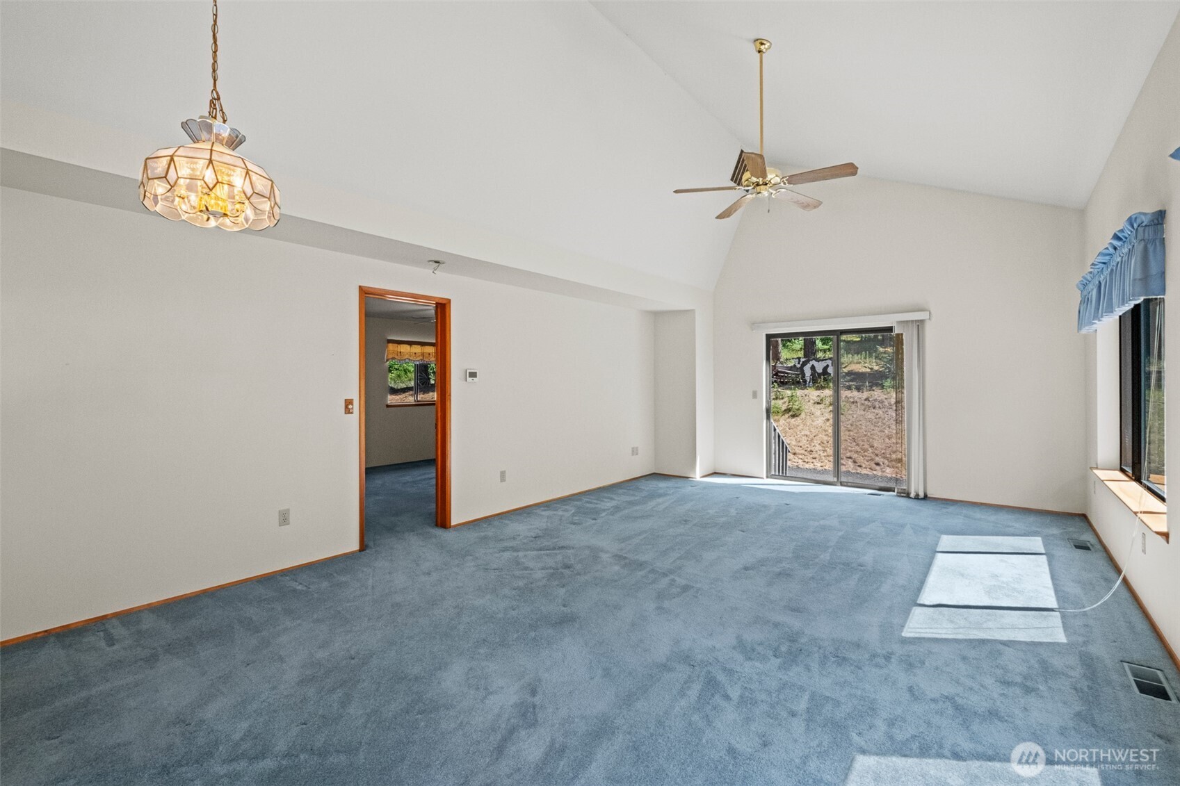 9585 Eagle Creek Property Photo 24