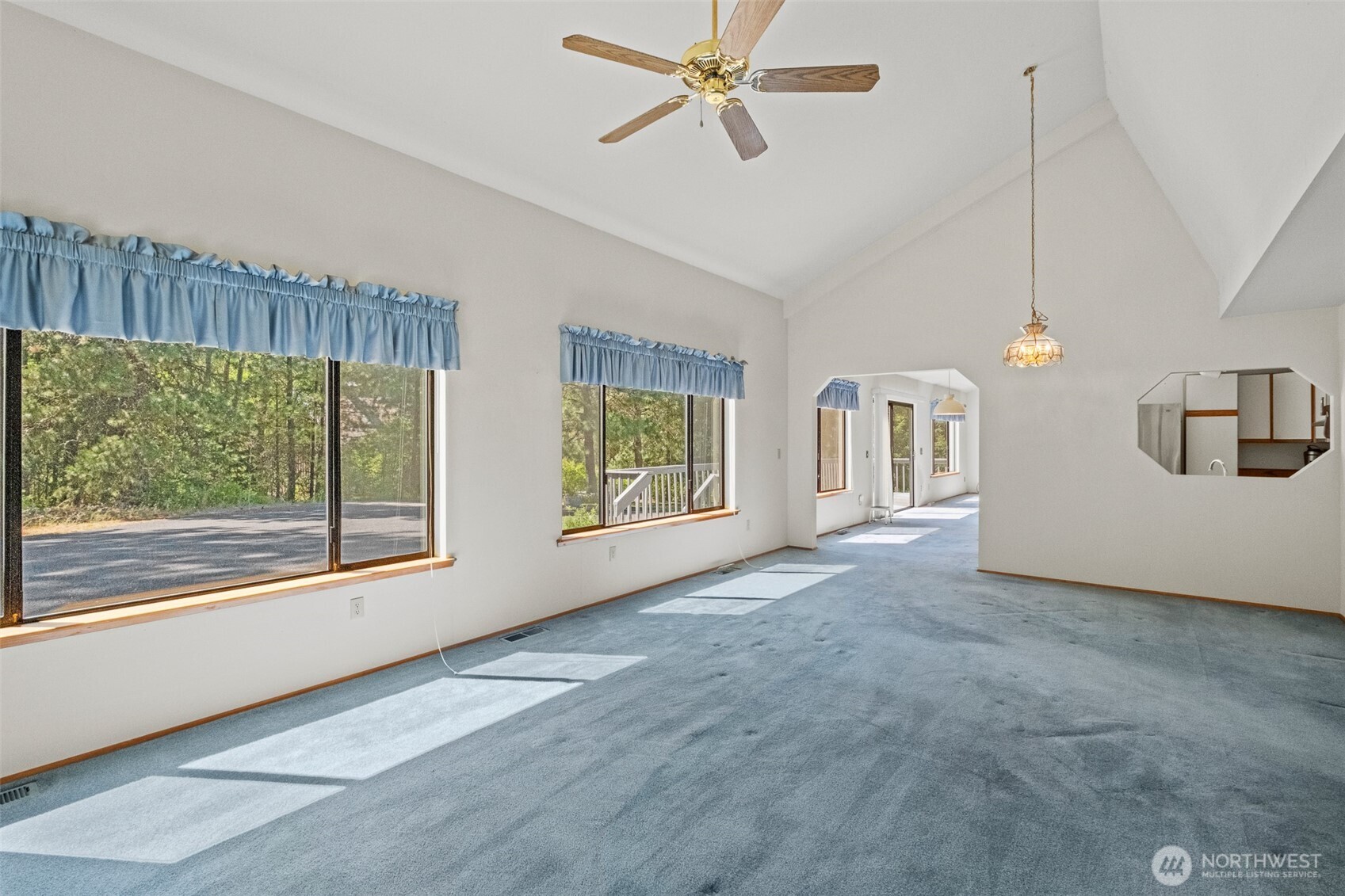 9585 Eagle Creek Property Photo 25