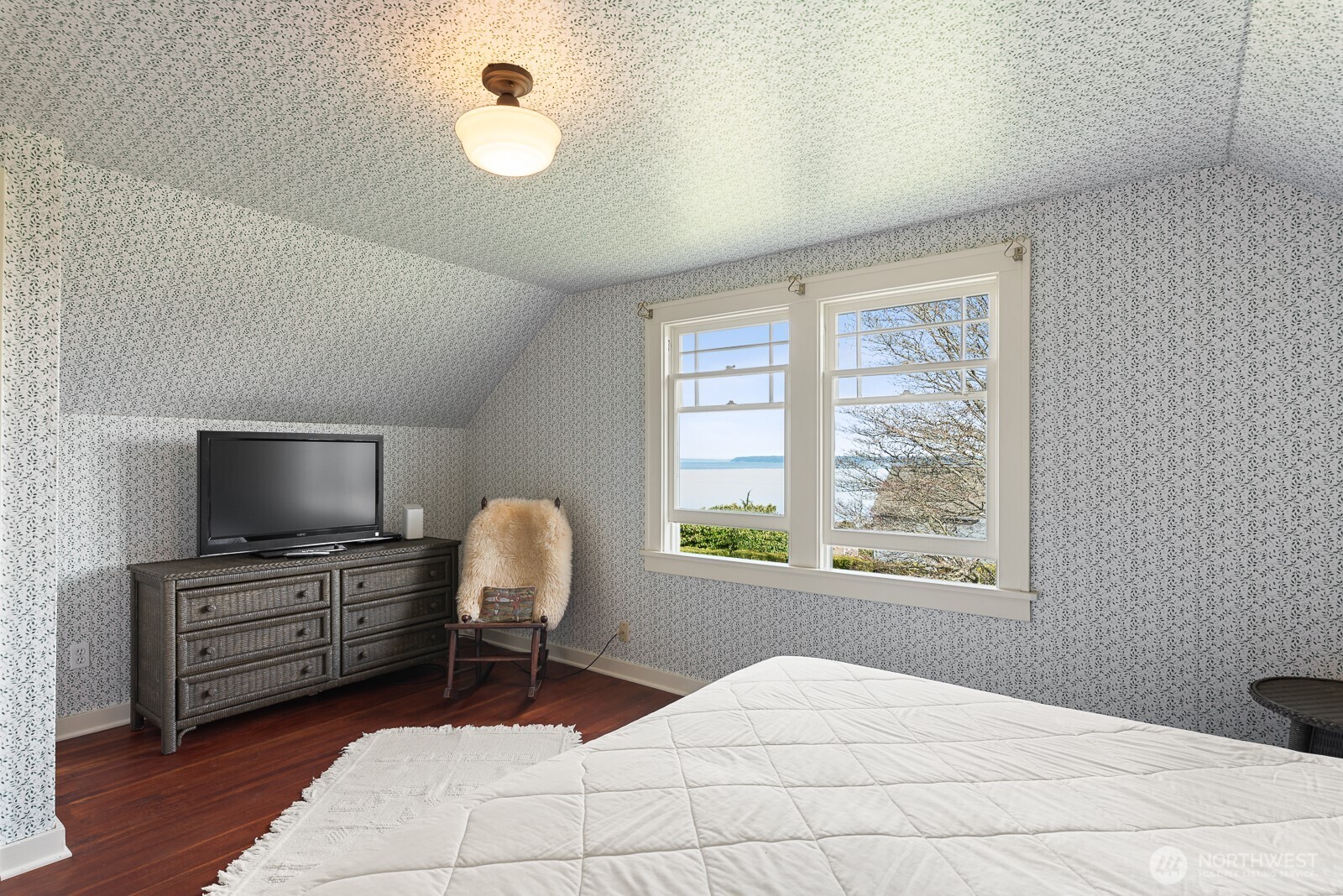 4436 Seahurst Property Photo 23