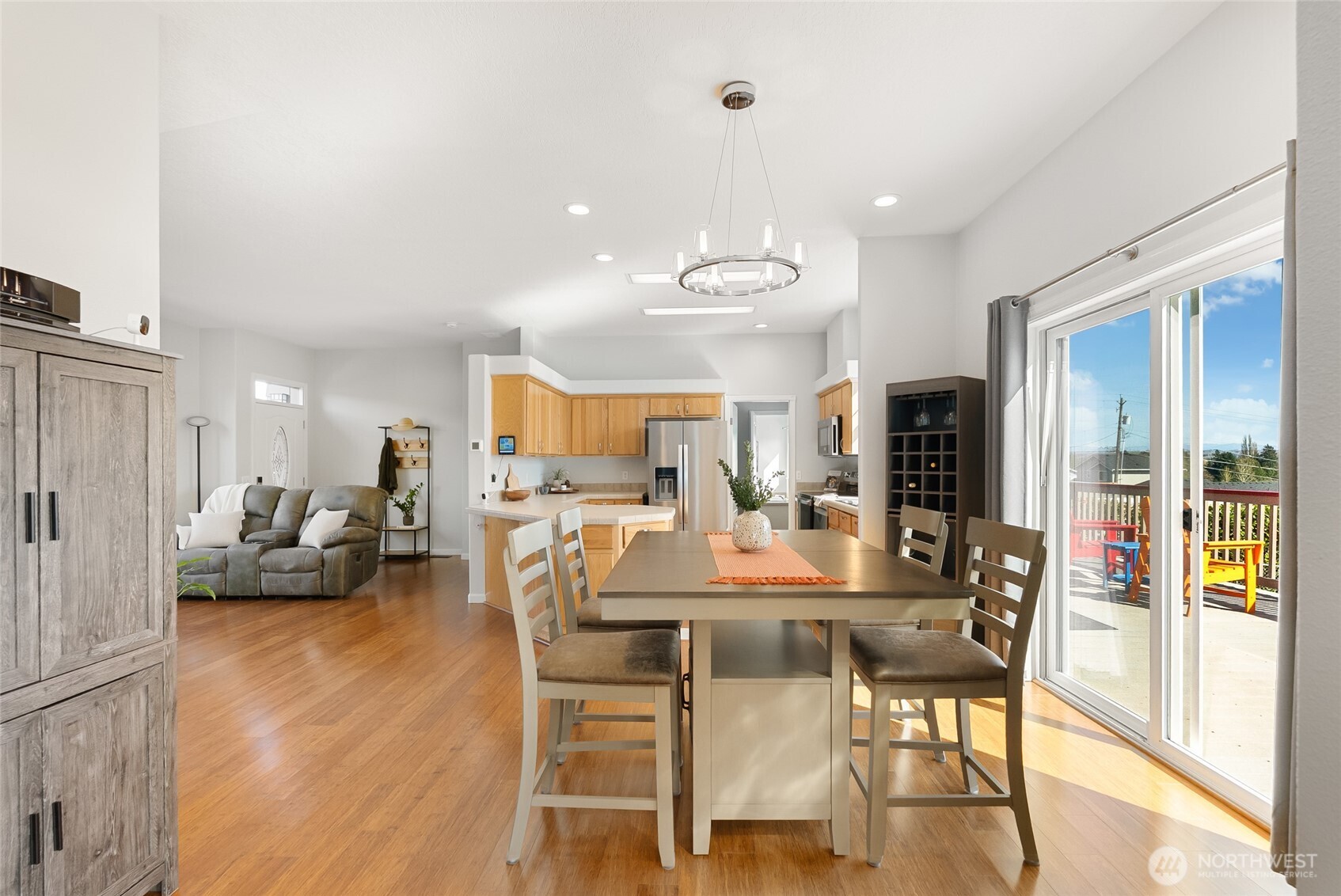 5511 Hillvue Road Property Photo 6