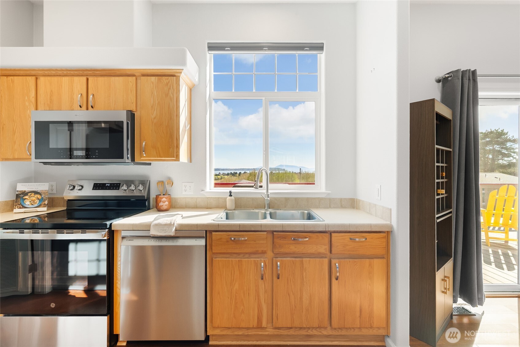 5511 Hillvue Road Property Photo 11