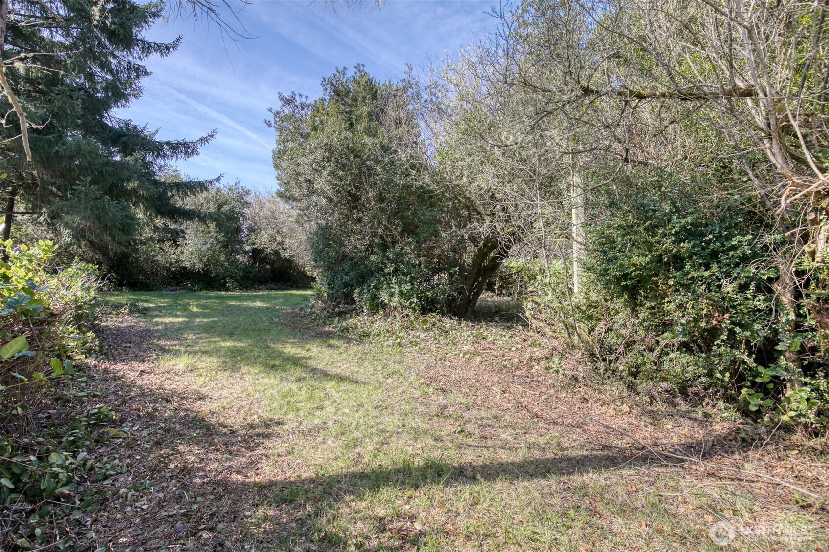 265 Wishkah Street Property Photo 4
