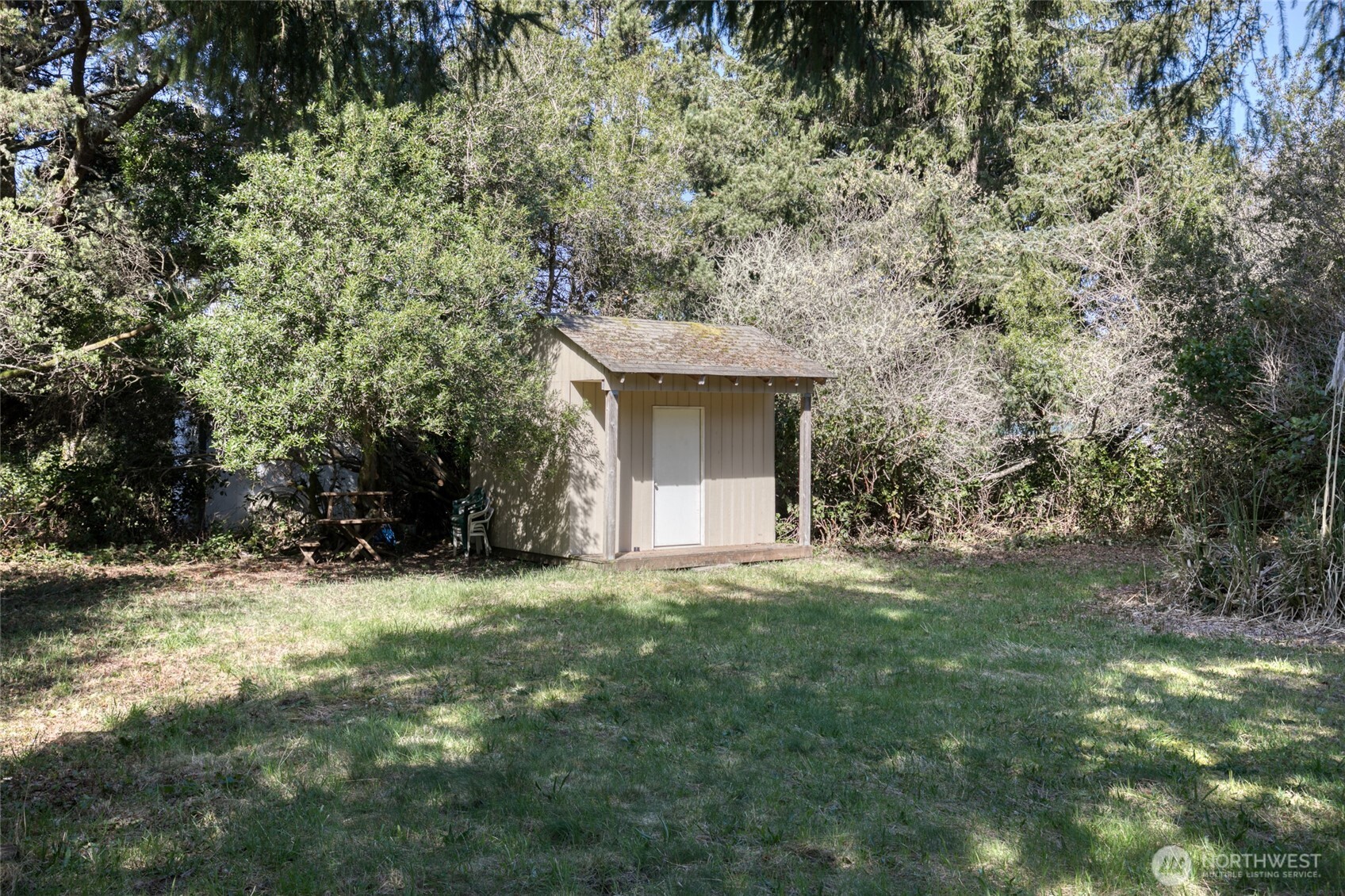 265 Wishkah Street Property Photo 8