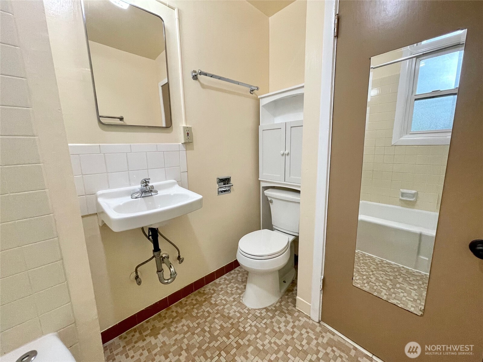 317 17th Avenue Property Photo 16
