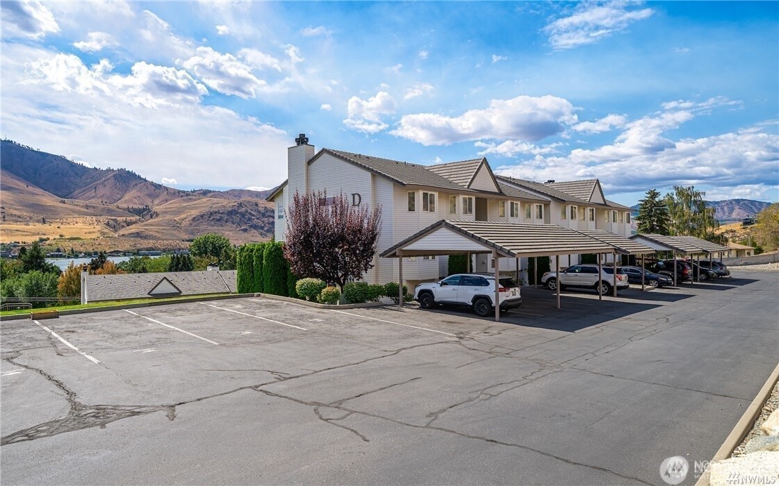 808 W Manson Highway D201 Property Photo 5