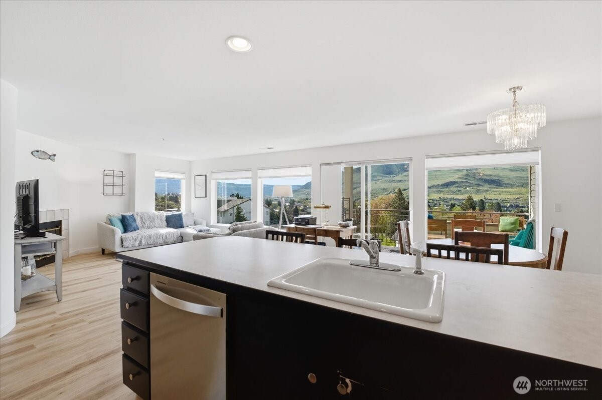 808 W Manson Highway D201 Property Photo 14