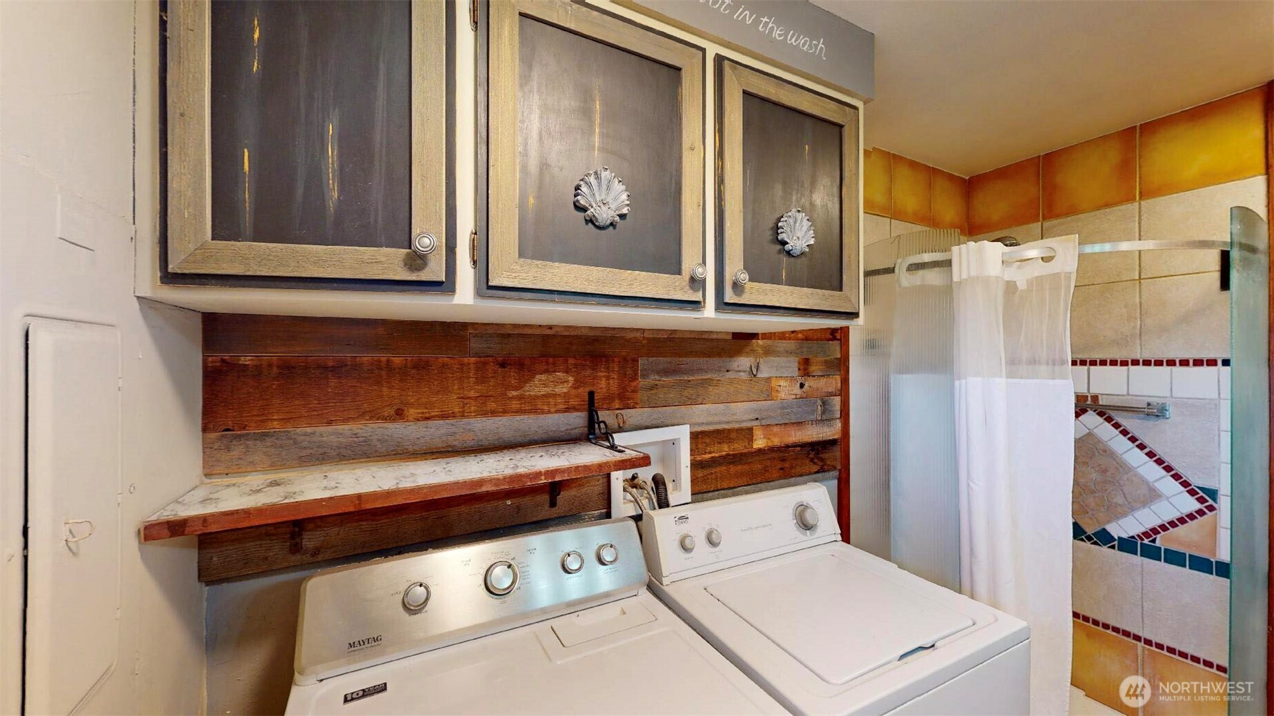725 Okoma Drive Property Photo 25