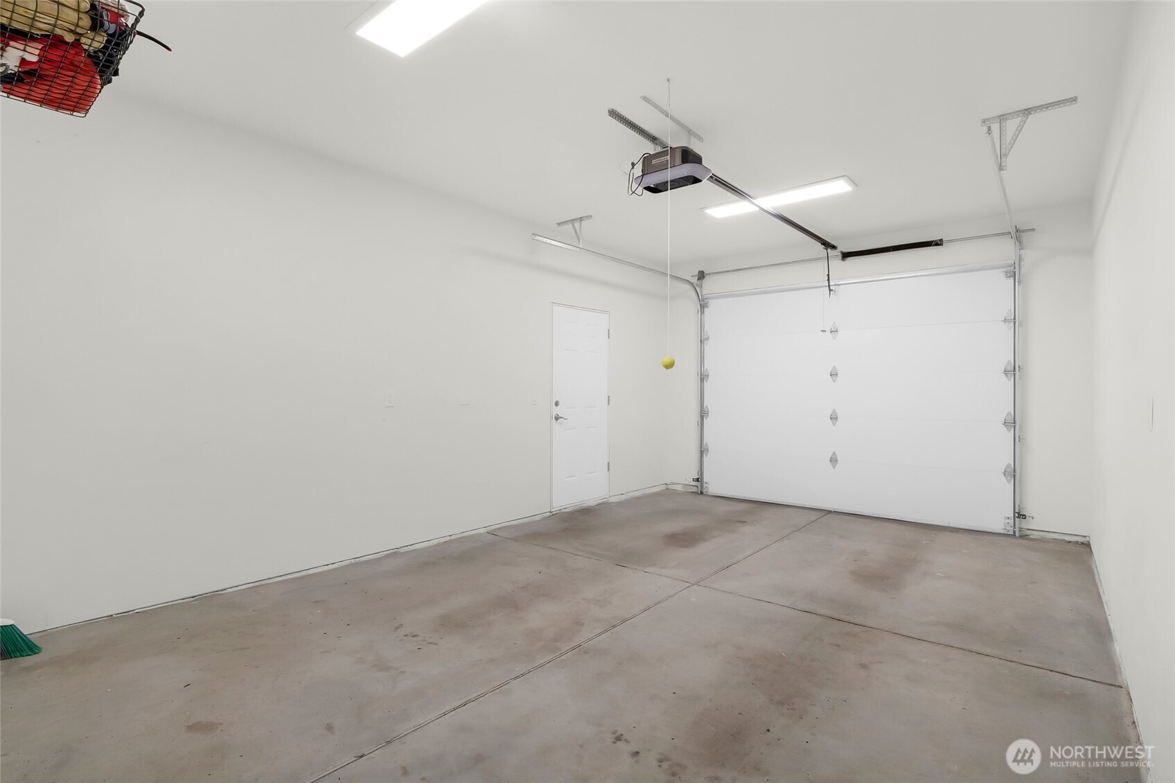 423 2nd Avenue Property Photo 31