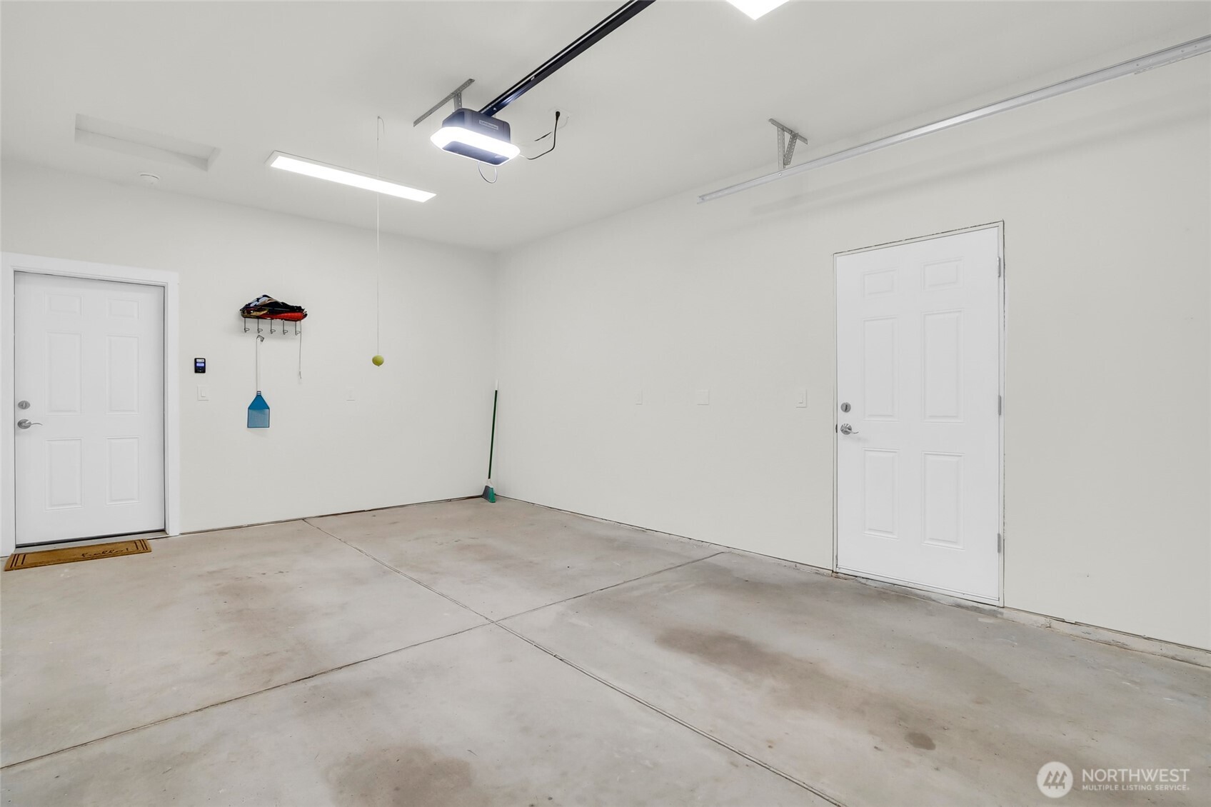 423 2nd Avenue Property Photo 32