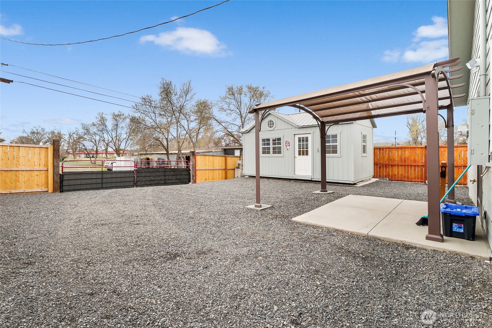 423 2nd Avenue Property Photo 33
