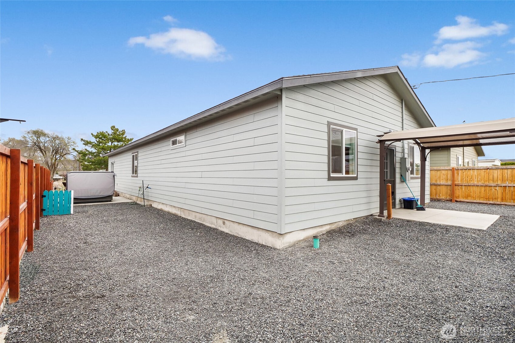 423 2nd Avenue Property Photo 37
