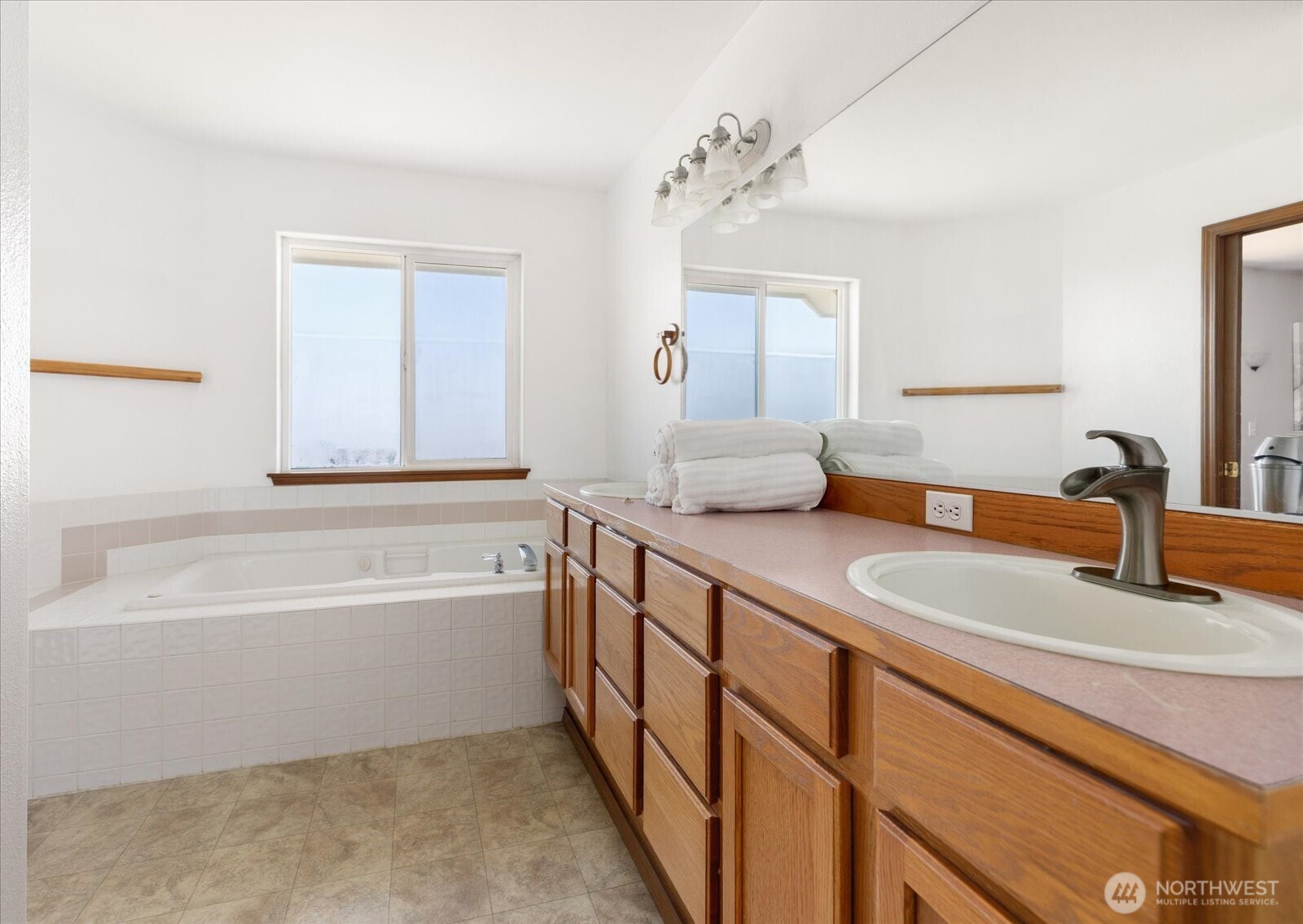 648 Hacienda Drive Property Photo 23